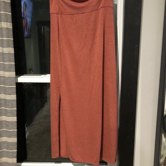 2 Maxi Skirts size Medium each only worn once - Picture 1 of 4